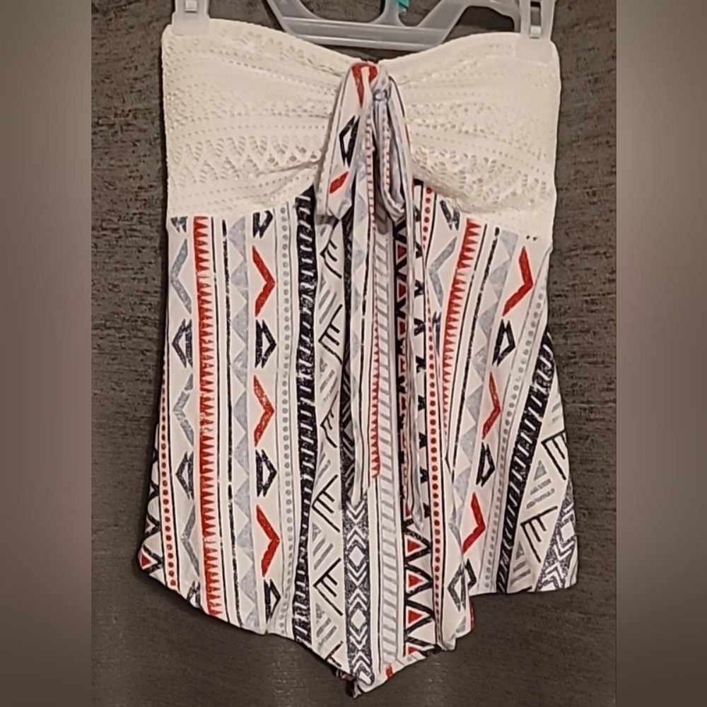 Strapless blouse for women, No Boundaries Brand, Size S.